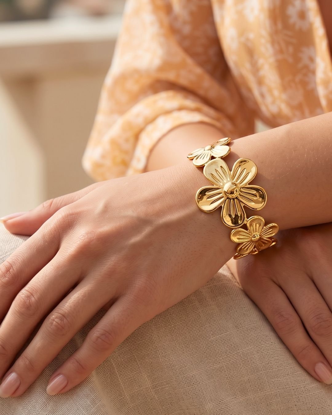 Luce Fiorita Cuff