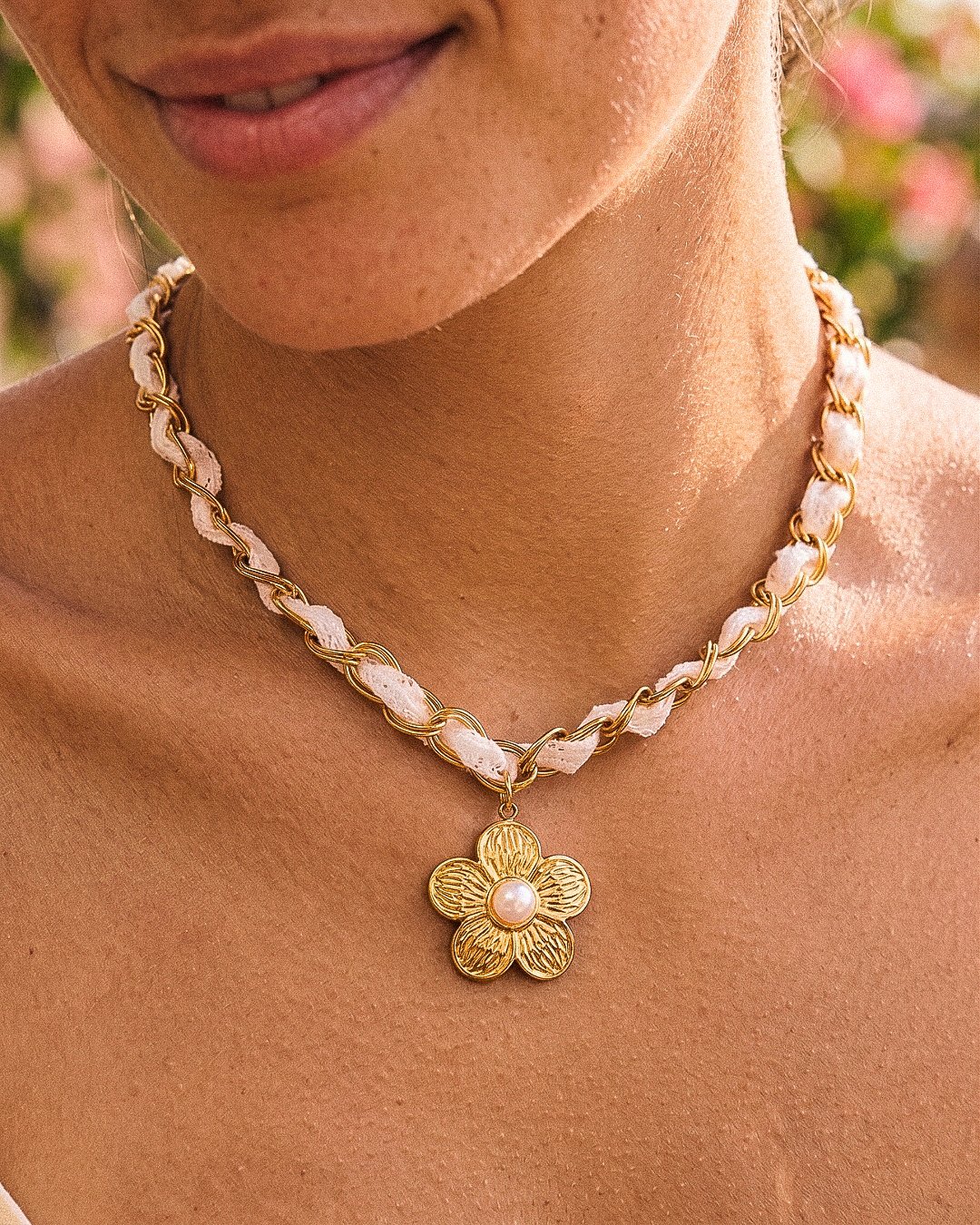 Trama Bianca Necklace