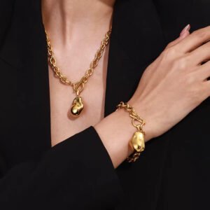 Éclat Set featuring Éclat bracelet and Éclat necklace by Calvéra