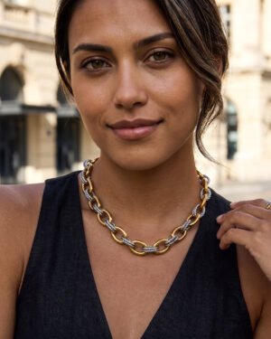 Regia Trama Necklace on model showing the dual-tone gold and silver ring design