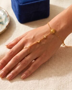 Sole Luna Hand Chain