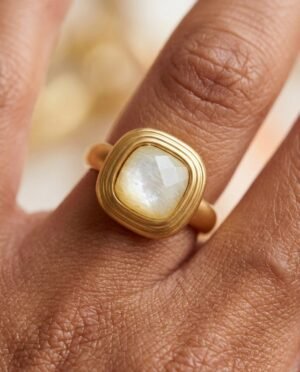 Perla Serena Square Ring